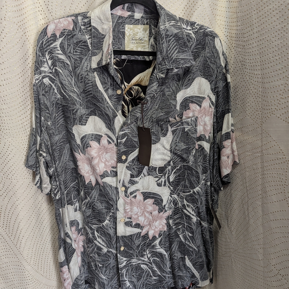 Tropical Floral Button Down Shirt in Black and Pink